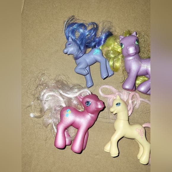 Colorful Pony Toy Set - Picture 2 of 3